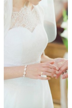 Piękna delikatna suknia ślubna - r.38