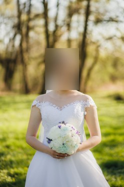 Piękna suknia ślubna Linia "A"