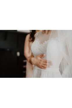 Piękna suknia Annais Elviretta+ Bollerko