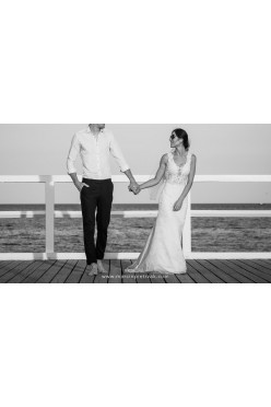 Piękna, seksowna, koronkowa suknia ślubna r. 34/36