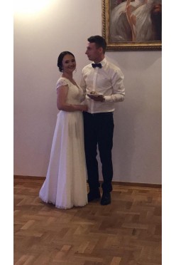 Przepiękna suknia ślubna