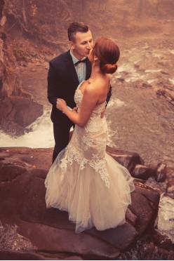 Piękna suknia ślubna SYRENA w kolorze cappucino roz. 36-38