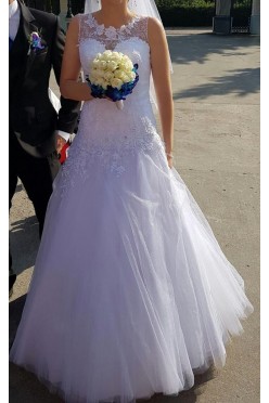 Zachwycająca suknia ślubna