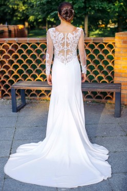 Piękna suknia ślubna