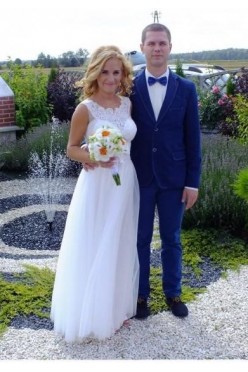 piekna odwazna sukienka slubna