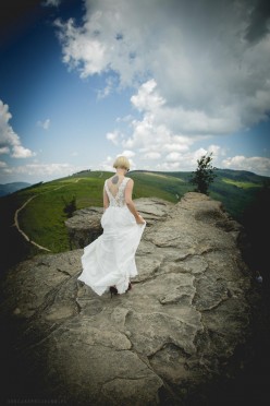 Sprzedam - suknia ślubna z dodatkami