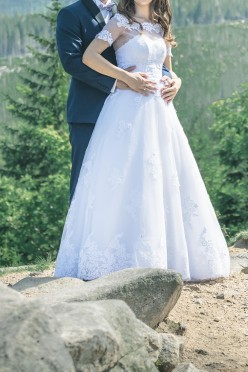 Suknia ślubna szyta na miarę 34/36