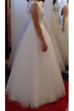 Suknia ślubna (08.2017)