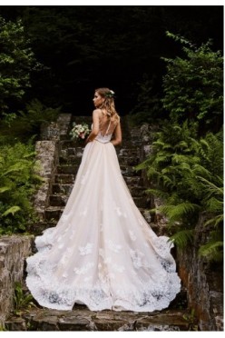 Suknia ślubna Milla nova, model Lina