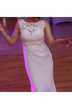 Suknia ślubna RENE z niewielkim trenem