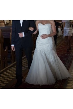 Suknia ślubna typu rybka. Różne. 38/40.