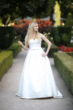 Suknia ślubna White One Jade