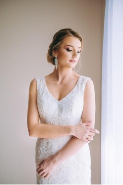 Suknia ślubna koronka ecru, rybka, kielich 36