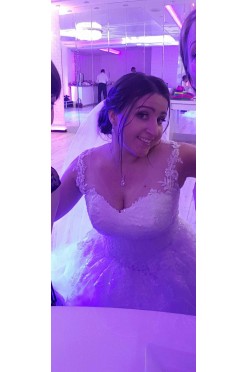 Sprzedam piękna suknie ślubna42/44