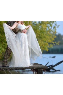 Wyjątkowa koronkowa suknia z trenem !