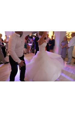 Suknia z kolekcji The One 2018