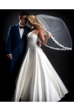 Cudowna ponadczasowa piękna klasyczna suknia ślubna