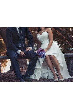 Asymetryczna Suknia Ślubna Ecru