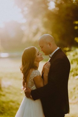 Suknia ślubna Mori Lee z kryształkami Swarovskiego