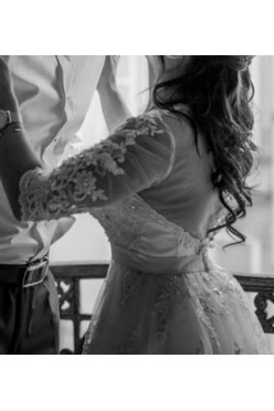 Piękna koronkowa asymetryczna-roz.S-szyta na miarę