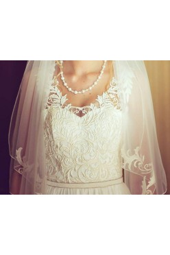 PIĘKNA SUKNIA ŚLUBNA  Z HISZPAŃSKĄ GIPIURĄ