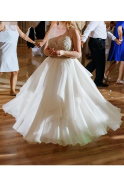 Suknia ślubna: Gala Albasari 2018