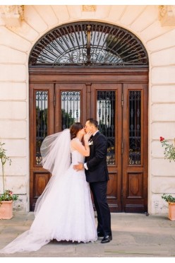 Przepiękna klasyczna Suknia Agora 1605