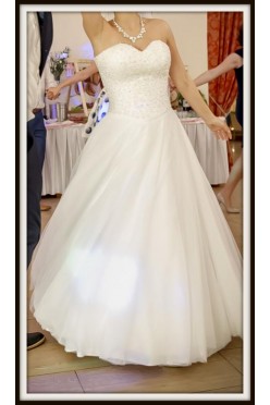 Piękna i niepowtarzalna suknia ślubna + Gratisy !!!