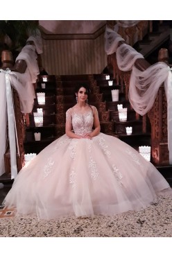 Bajkowa suknia ślubna Mori Lee