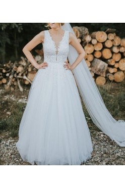 Suknia ślubna Agnes 2018  + katedralny welon