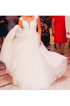 Sprzedam piękną suknię ślubną model "VIVIANA"