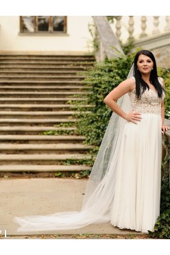 Suknia ślubna ecru + długi welon