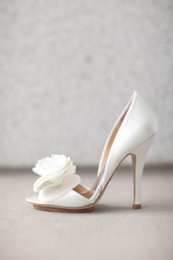 Badgley Mischka Randall White Satin, 8.5 (39)