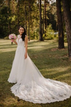 Sprzedam suknię ślubną Sposabella rozmiar 34