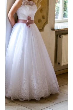 Suknia ślubna dla drobniutkiej dziewczyny