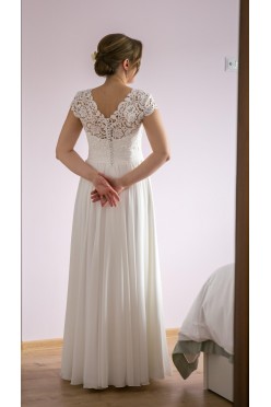 Suknia ślubna - MUŚLIN, GIPIURA - rozm. 38-40