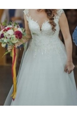 Suknia Ślubna 2000zł