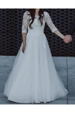 Suknia Ślubna z trenem + bolerko. Kolor ecru