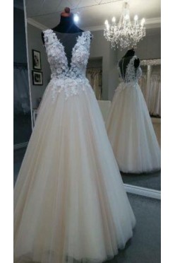 Orginalna sukniaslubna r. 38