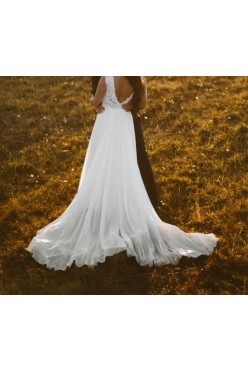 Suknia ślubna Laura z salonu z dopinanym trenem