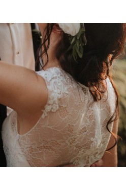 Romantyczna, boho Suknia ślubna Afrodyta Bonito ECRU