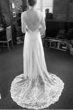 Suknia ślubna rustykalna koronkowa boho z trenem