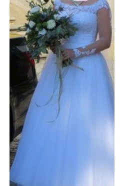 Piękna sukienka ślubna