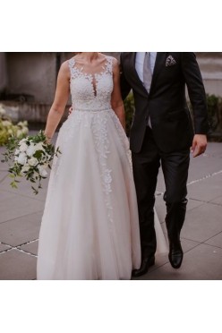 Suknia ślubna, r. 34