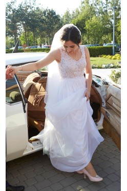 Lekka, zwiewna suknia ślubna