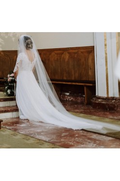 Sprzedam muślinową suknię ślubną.