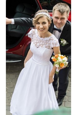 Piękna suknia ślubna Visual Chris Petite model 568