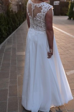 Piękna suknia ślubna