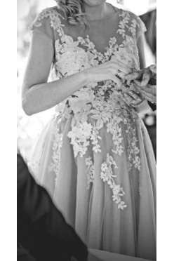 Sprzedam suknię ślubną