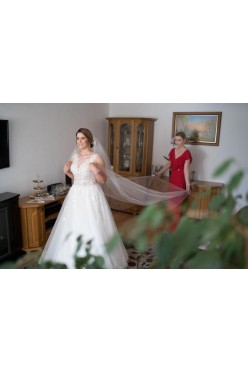 Zjawiskowa suknia ślubna